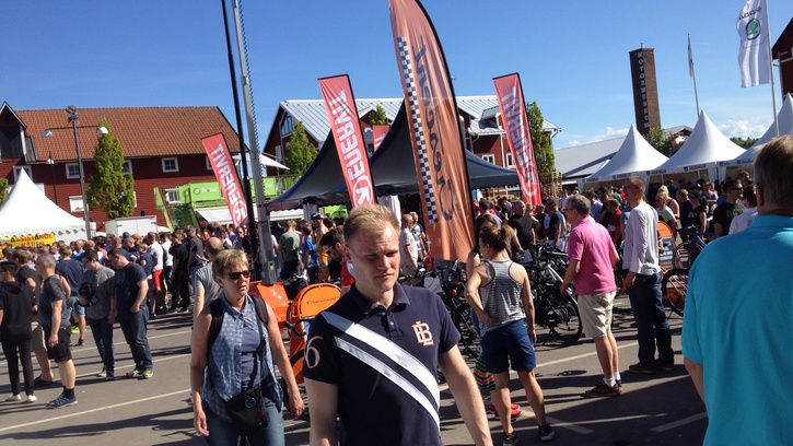 01a-Torget_Eftermiddag.jpg
