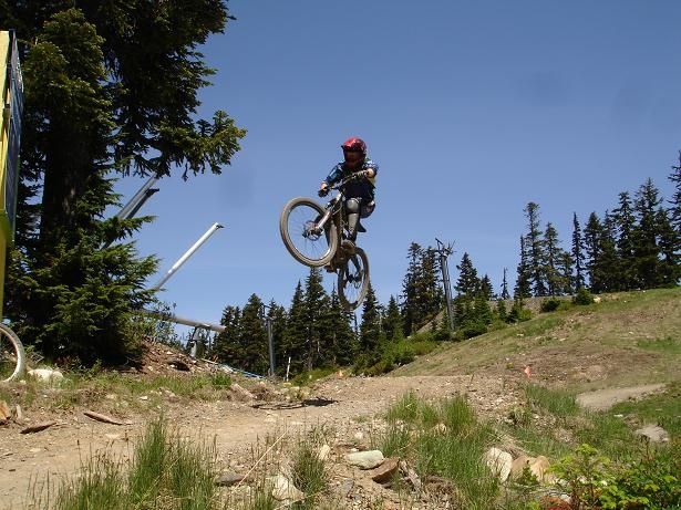 02Micketabletop.JPG ht=461