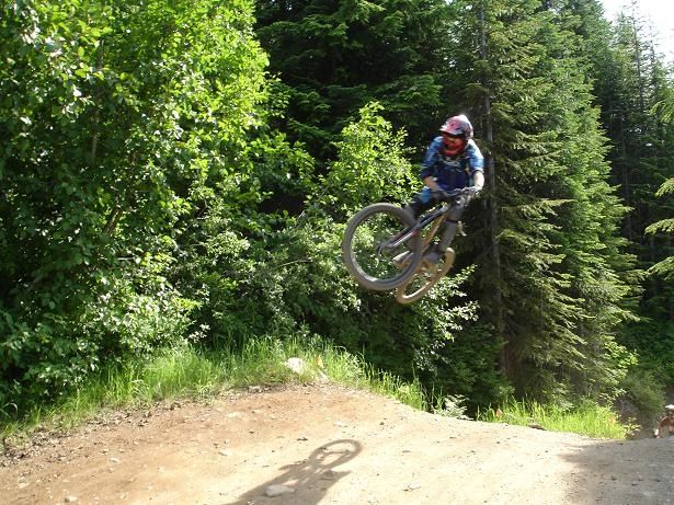 04Mickegapjump.JPG ht=461