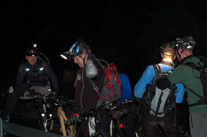 081028-06h.jpg ht=479