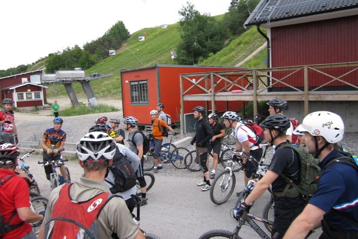 100706-ix-03h.jpg ht=483