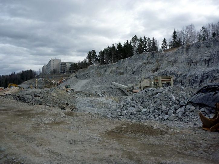 12-hallonbergen.JPG ht=544