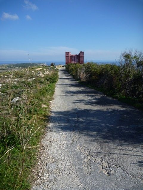 14redtower.jpg ht=640