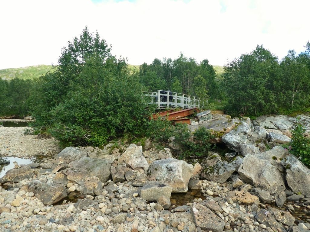 15P10708871024x768.jpg