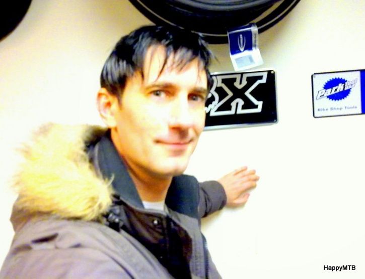 20090219769.jpg ht=556