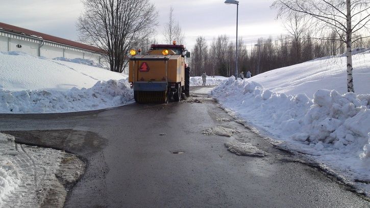 20100317672.JPG ht=408