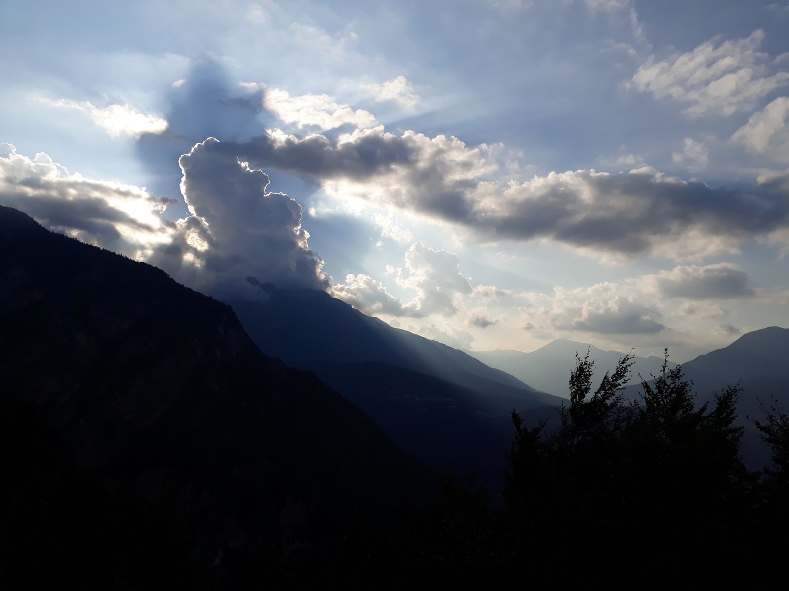 20180915_174324-2064x1548.jpg
