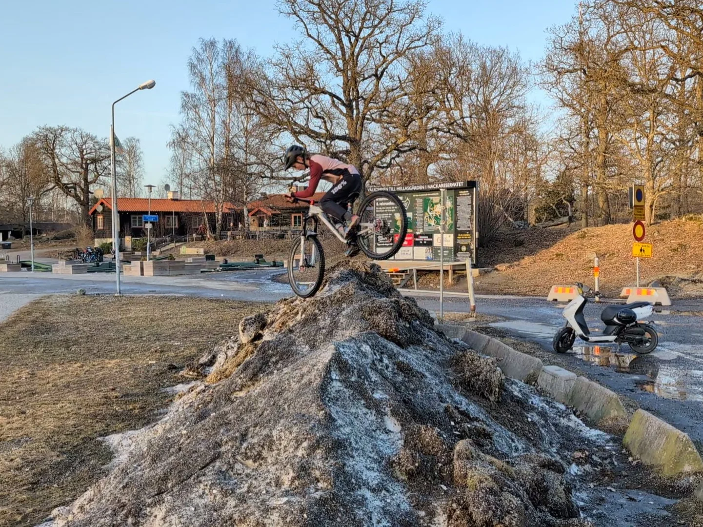 2026-03-08-19-59-09-652.webp