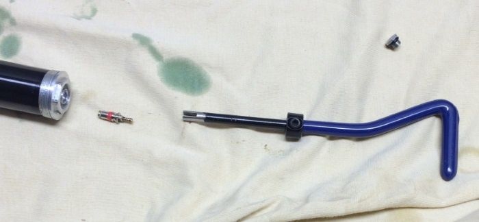 31partsandtoolsforinsertingpressurevalve.jpg