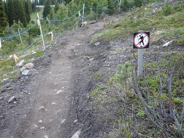 75nohikers.JPG ht=461
