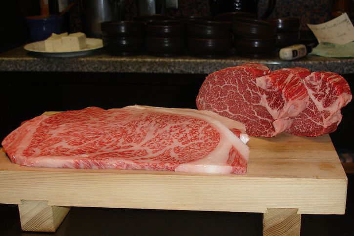 800px-4_Kobe_Beef_Kobe_Japan.jpg ht=483