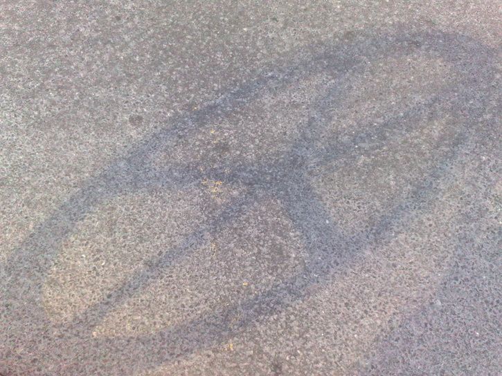 Aeroshadow.jpg ht=544