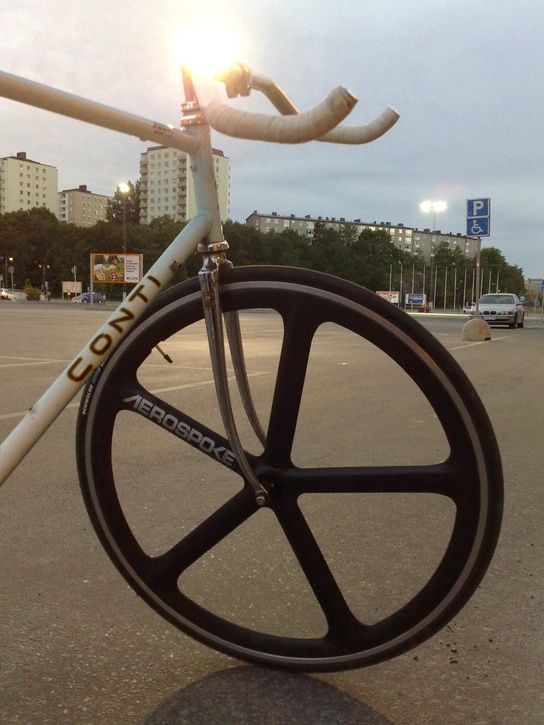 Aerosickla.jpg ht=725