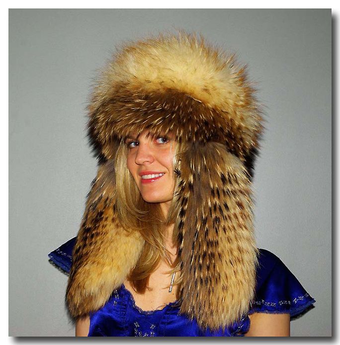 Agnetamedhatten.jpg ht=695