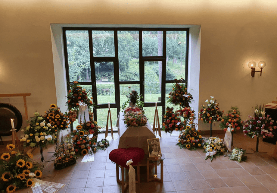 Alexander begravning.png