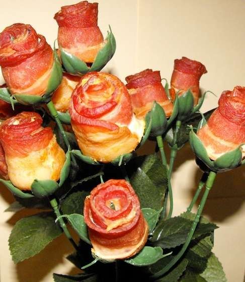 Bacon-Roses.jpg ht=560