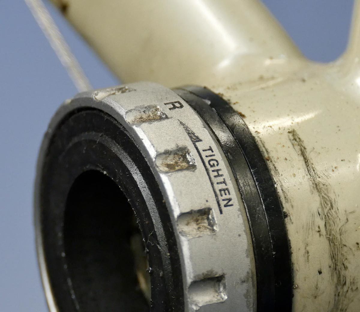 BB-threaded-cup-with-arrow.jpg