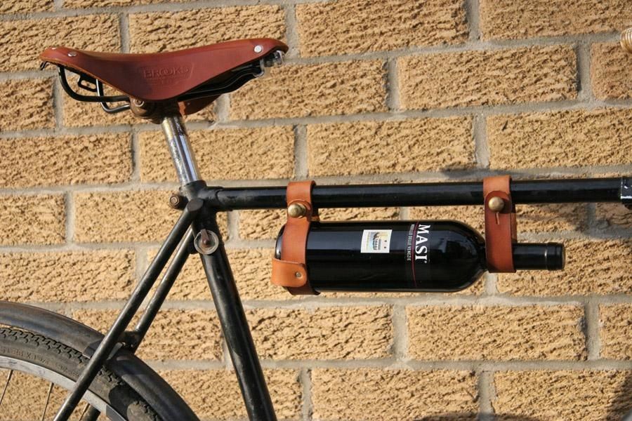 Bicycle-Wine-Rack-on-Brick_2048x.jpg