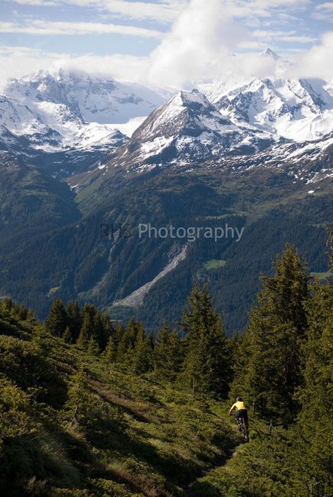 Big_Mountains.jpg ht=725