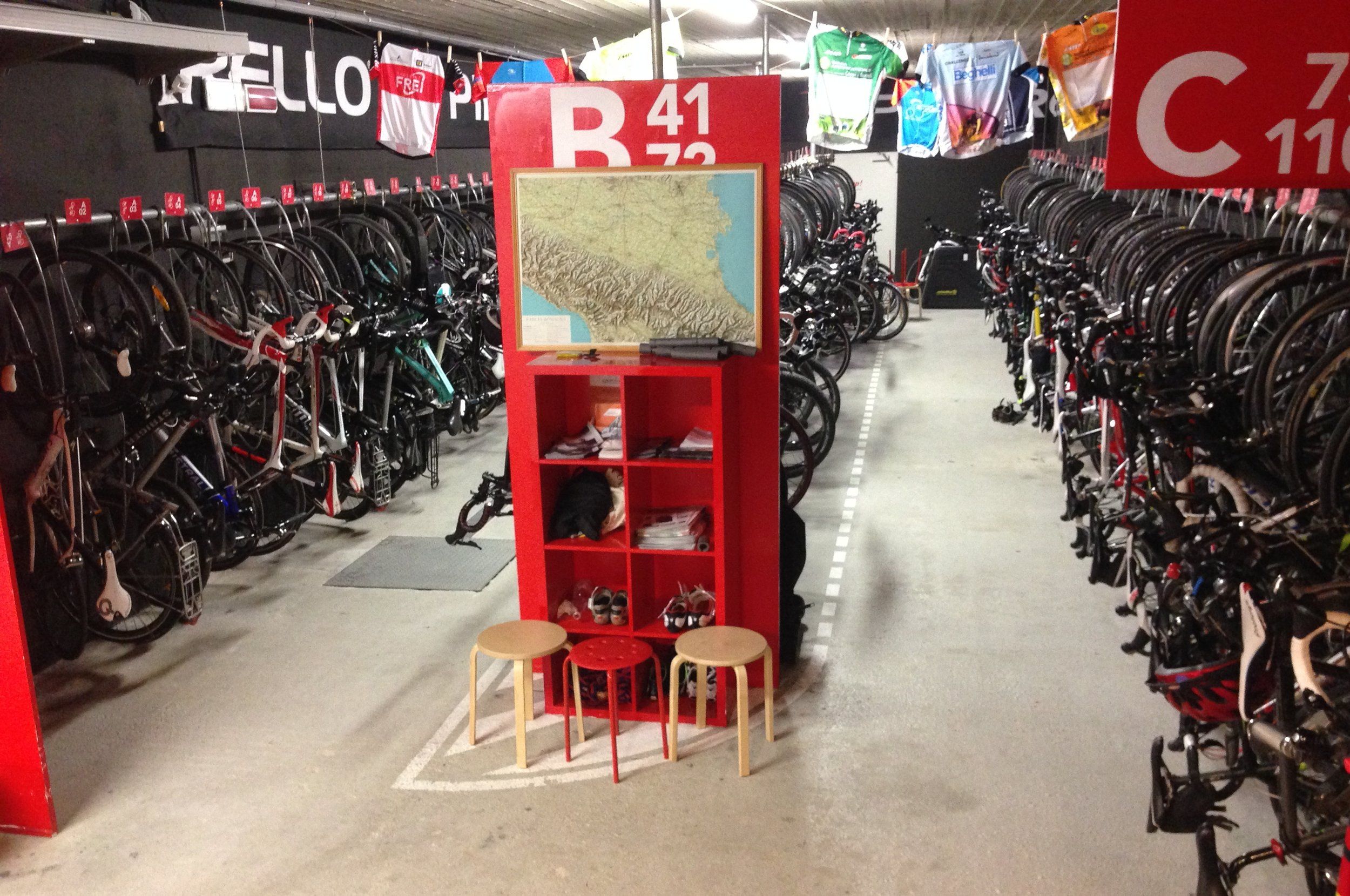 bike-room cyklar.JPG