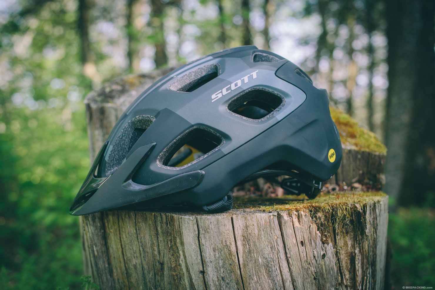 bikepacking-helmets-MIPS_01.jpg