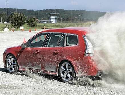 BIL-26s16-saab4x4-3_350204w.jpg ht=333