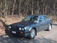 bmw320_01_s.jpg