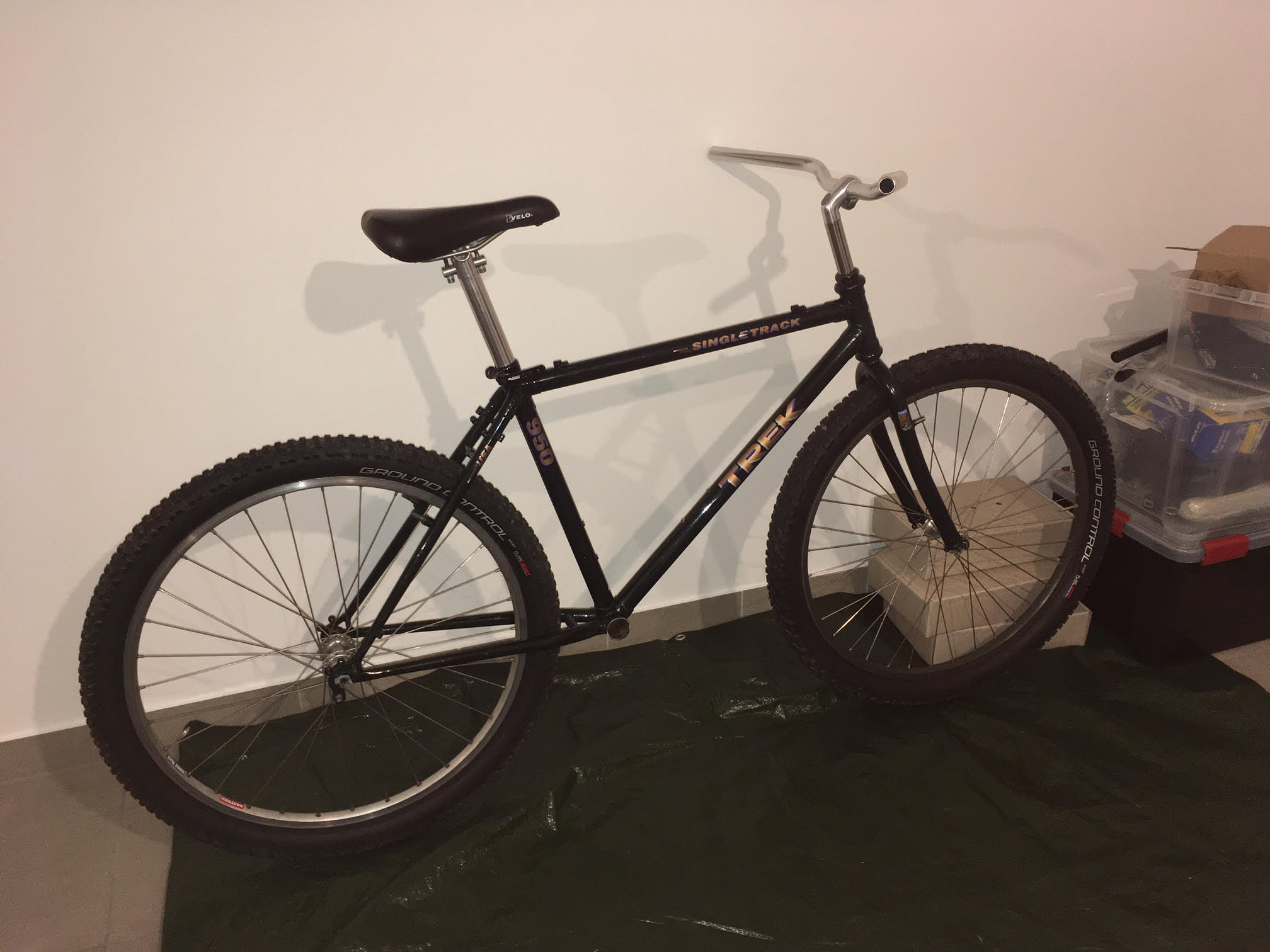 Bonicon-Trek950-25.08.21-Mockup2.jpeg