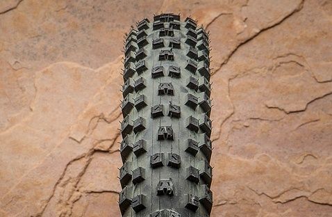 Bontrager-SE4-Team-Issue2.jpg
