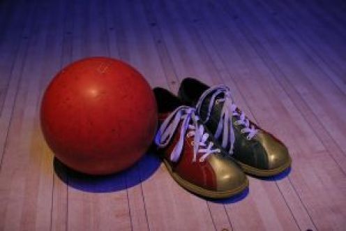 bowlingpjucks.jpg ht=331