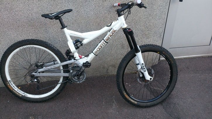 Commencal.jpg