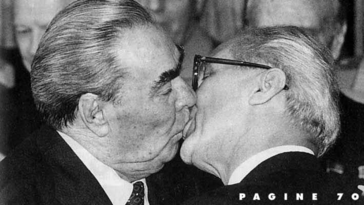 cop-breznef-honecker1.jpg ht=400