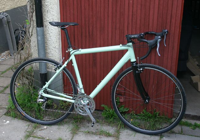 crossen_lowres_utan_tape.jpg ht=454