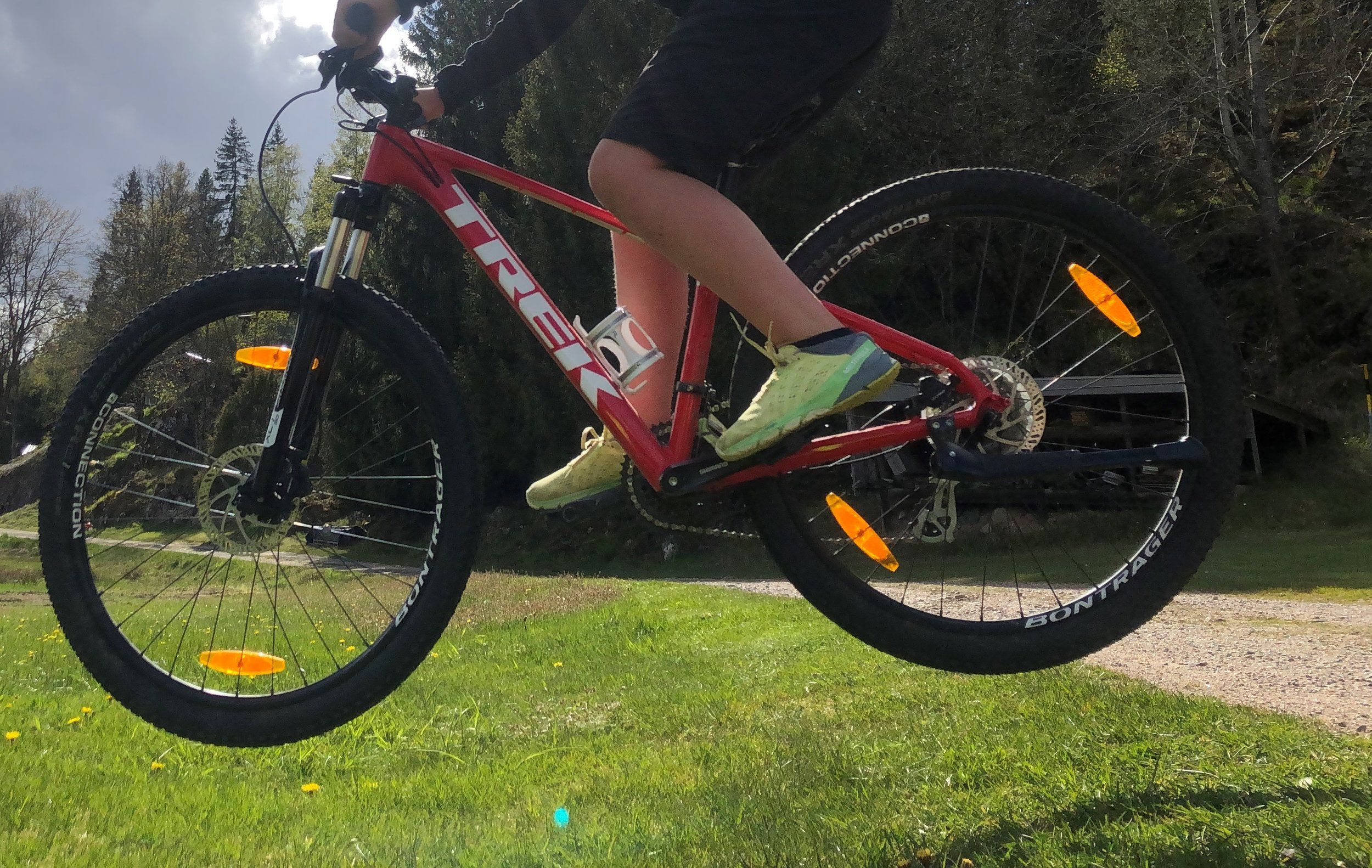 Cykel_TREK_rod.jpg