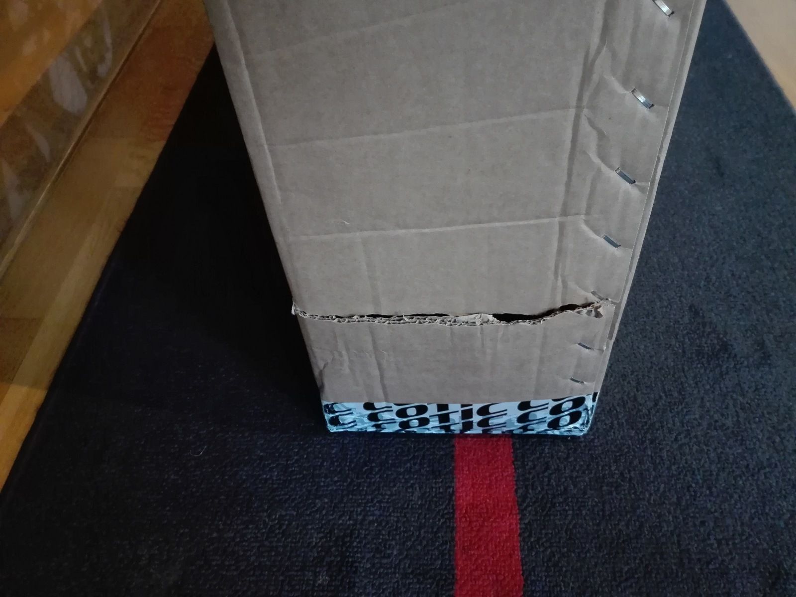 damaged_box_headtube.jpg