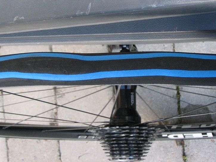 defect-ultremo-r.jpg ht=544