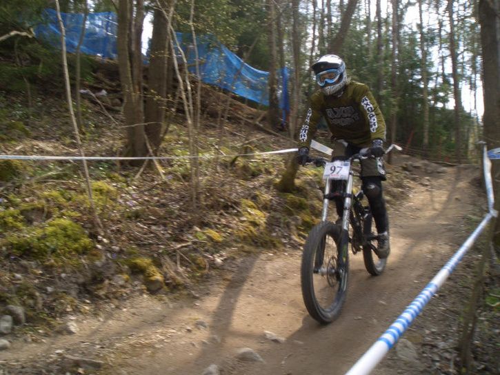 DownhillFlottsbro2008n.jpg ht=544
