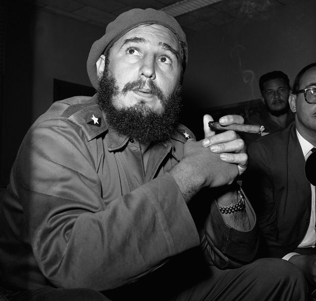 fidelcigar.jpg