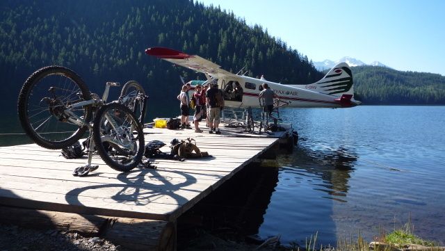 float_plane_load.jpg ht=361