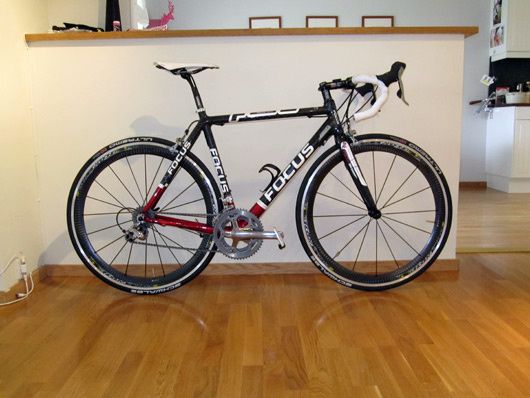 focus_izalco_team_2.jpg ht=398
