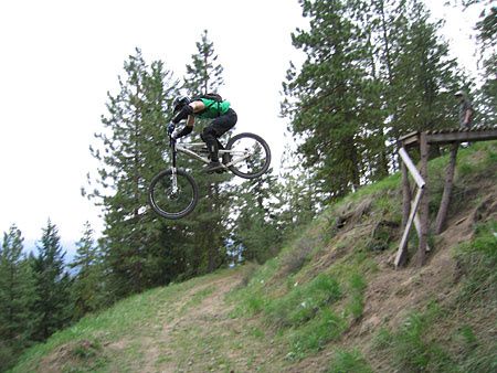Gallery_CamTresRoadGap06.jpg ht=338