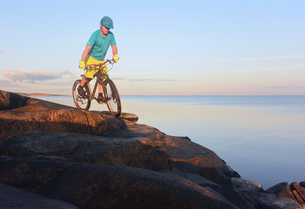 havet_ligger_stilla_dr_ute.jpg