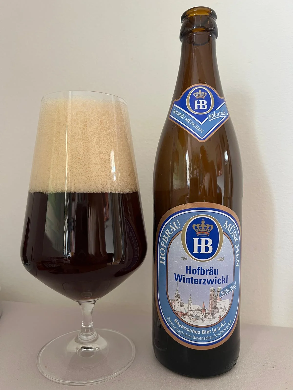HOFBRÄU WINTERZWICKL.webp