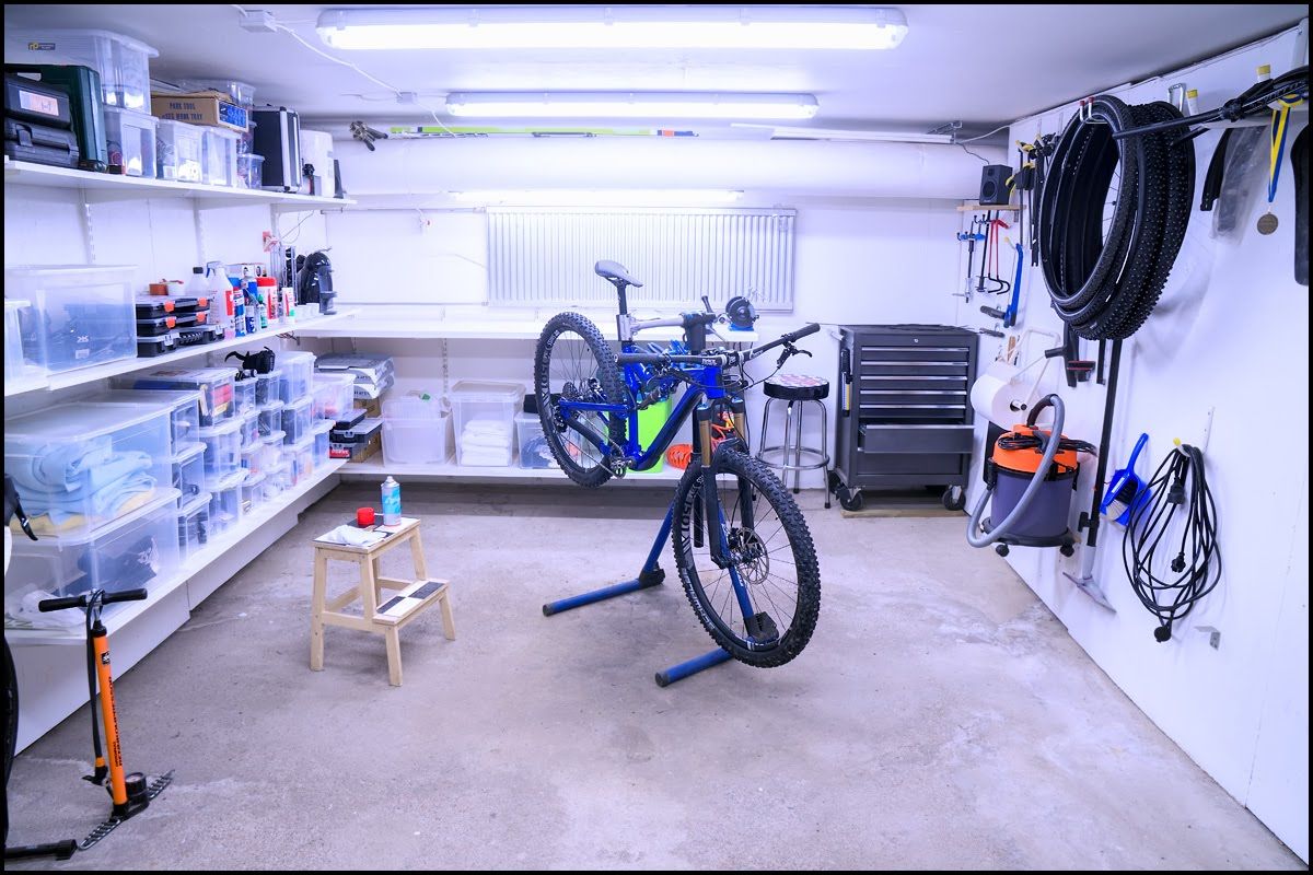 IMG 5_garage.jpg