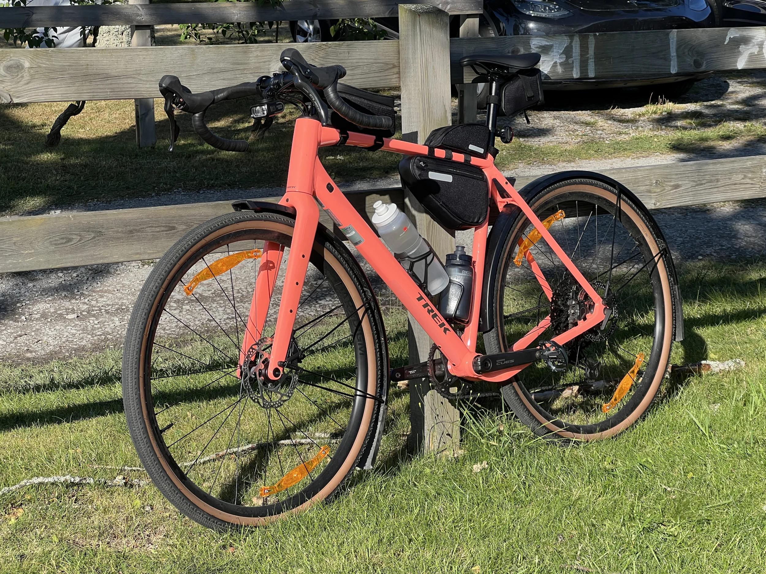 Trek Checkpoint ALR 4 Gen 3 utrustad för långtur