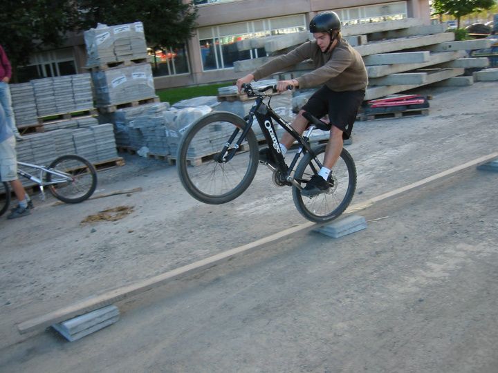 IMG_2687_x.jpg