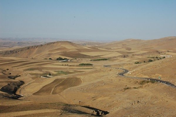 iran1.JPG ht=399