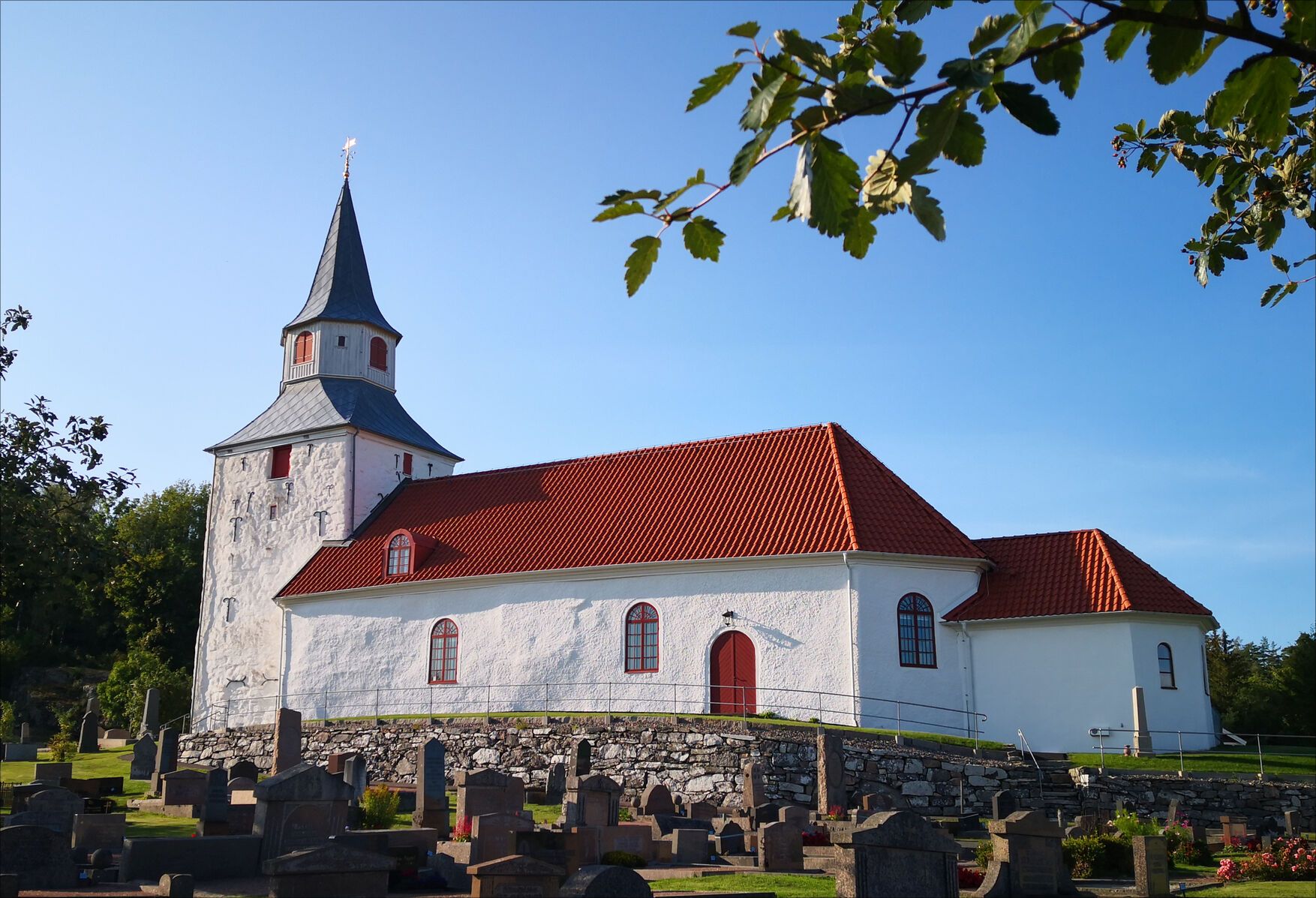 Kareby Kyrka.jpg