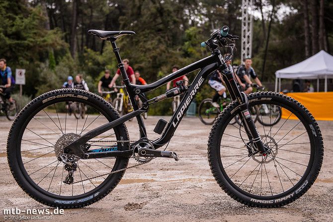 large_Lapierre_Enduro_Proto-2.jpg