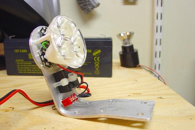 led_fram.jpg